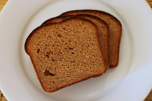 Holes in bread are due to alcoholic fermentation