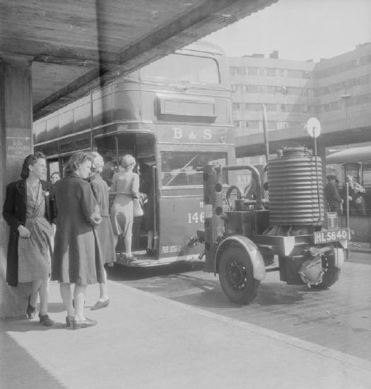 Petrol_Substitutes_in_USE_For_Public_Transport_in_Leeds,_England_C_1943_D15675.jpg