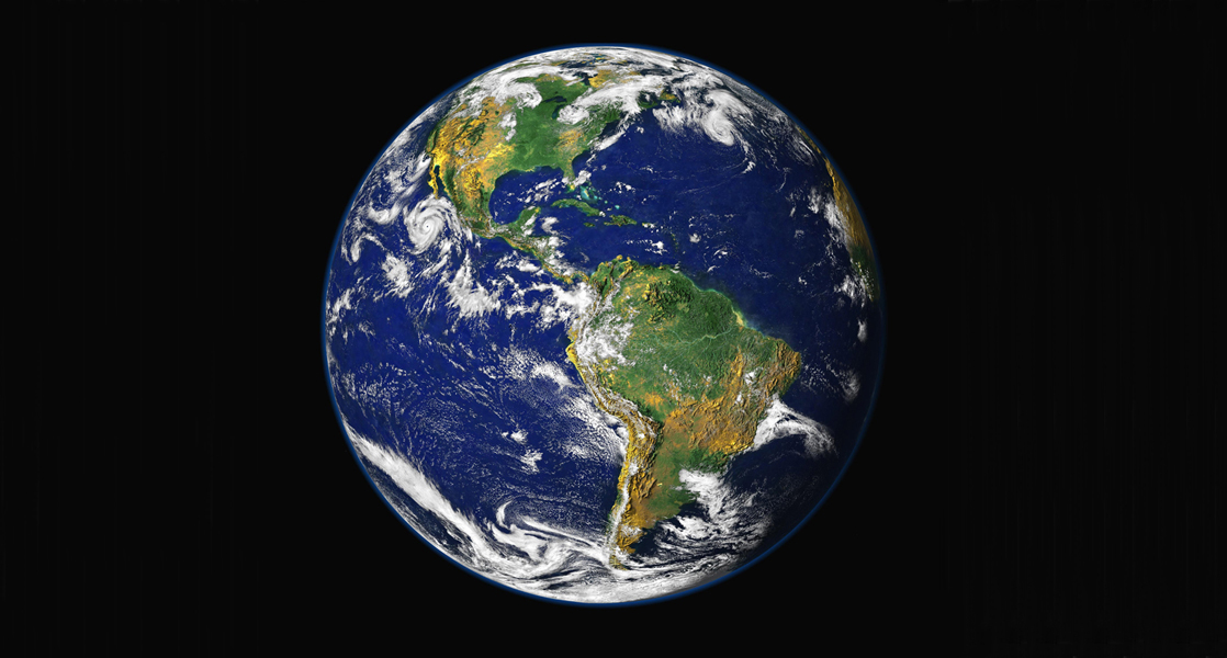 A foto mostra a Terra vista do espaço.